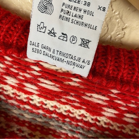 Dale Of Norway Vintage Red and White Patterned Wool Cardigan Sweater XS/38 - Picture 8 of 8